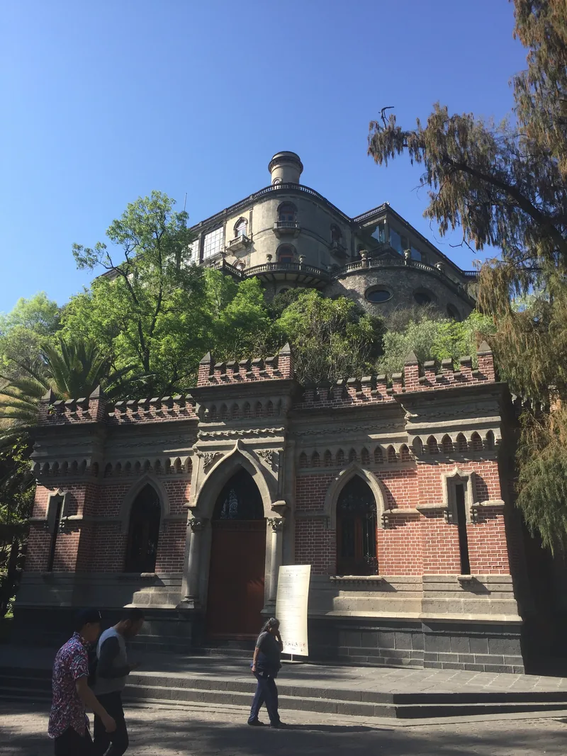 Illustration or photograph of Chapultepec section 1